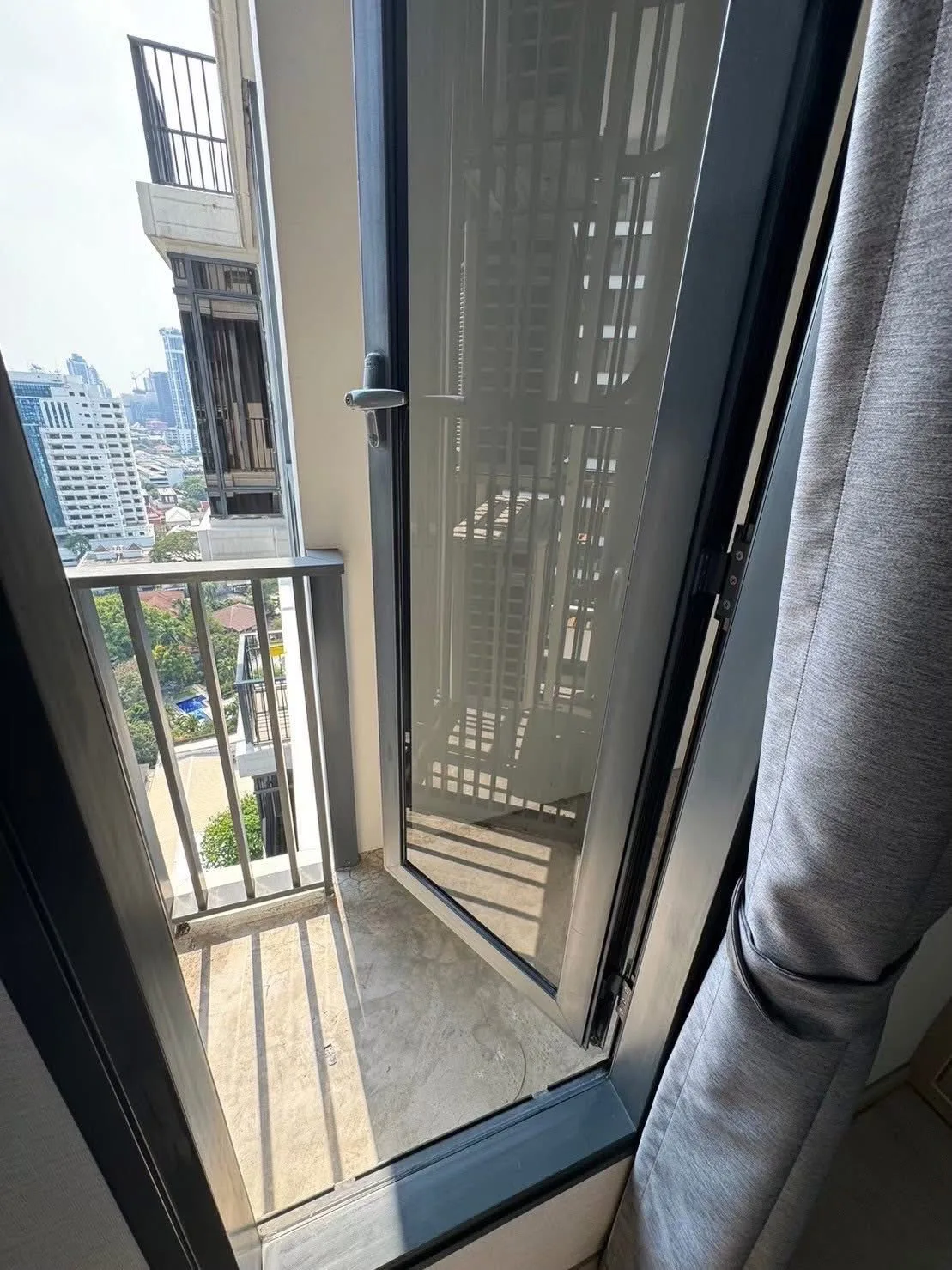 M Thonglor 10