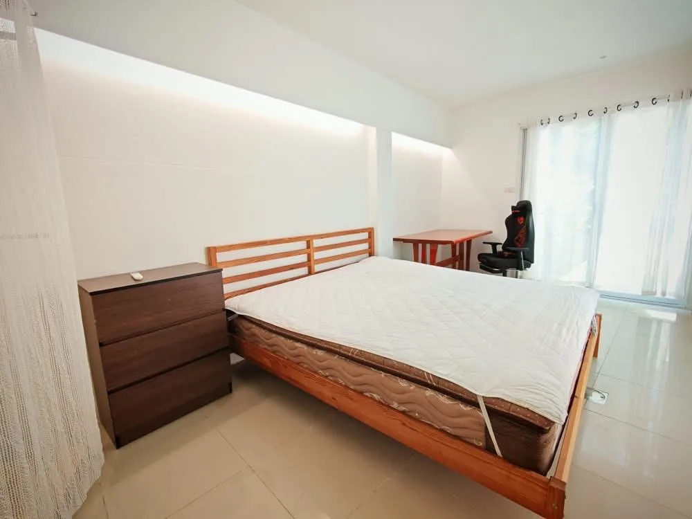 URBAN SATHORN (Marcopolo Villa)
