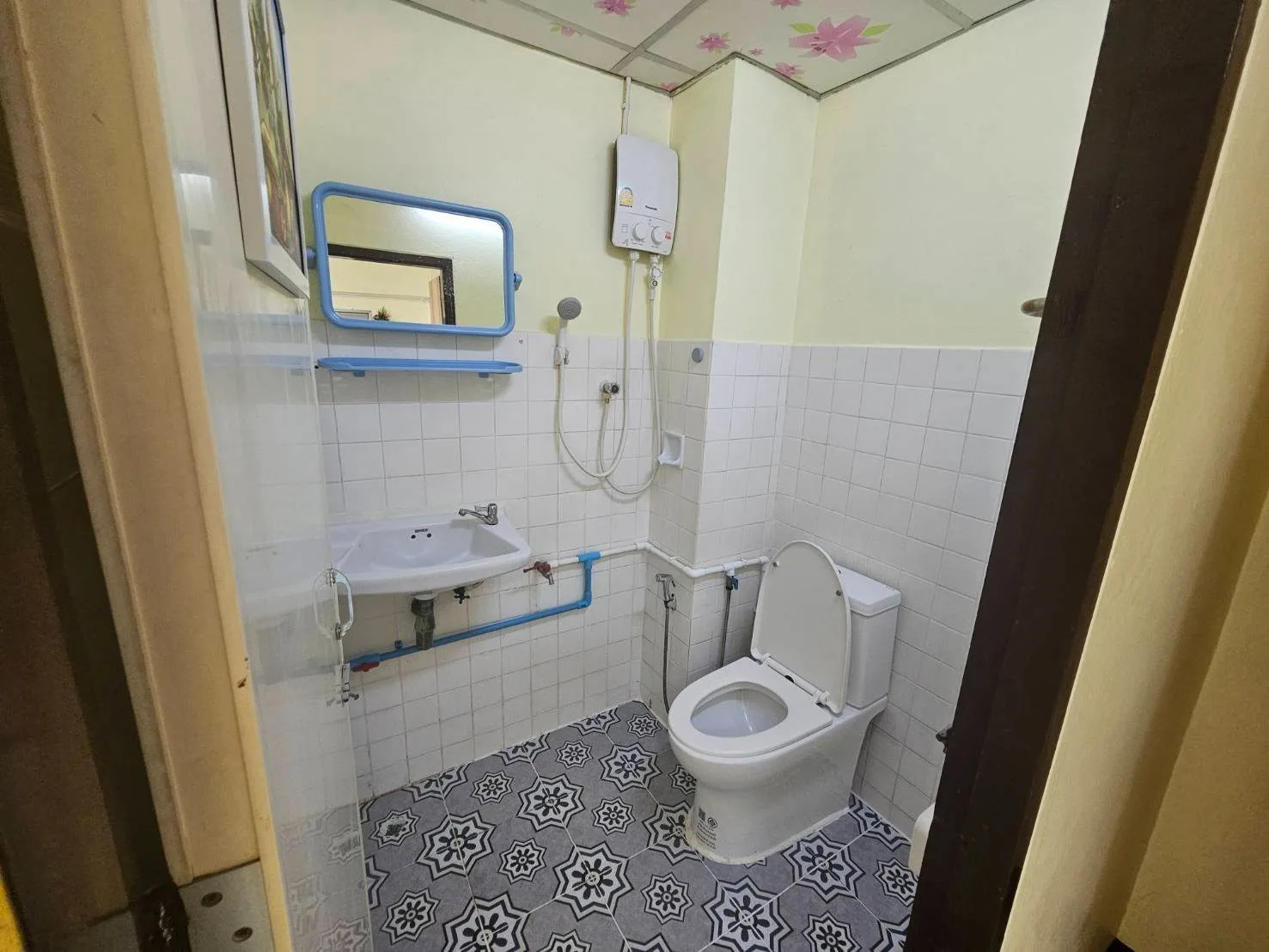 Chalaemchit Apartment รูปที่ 9
