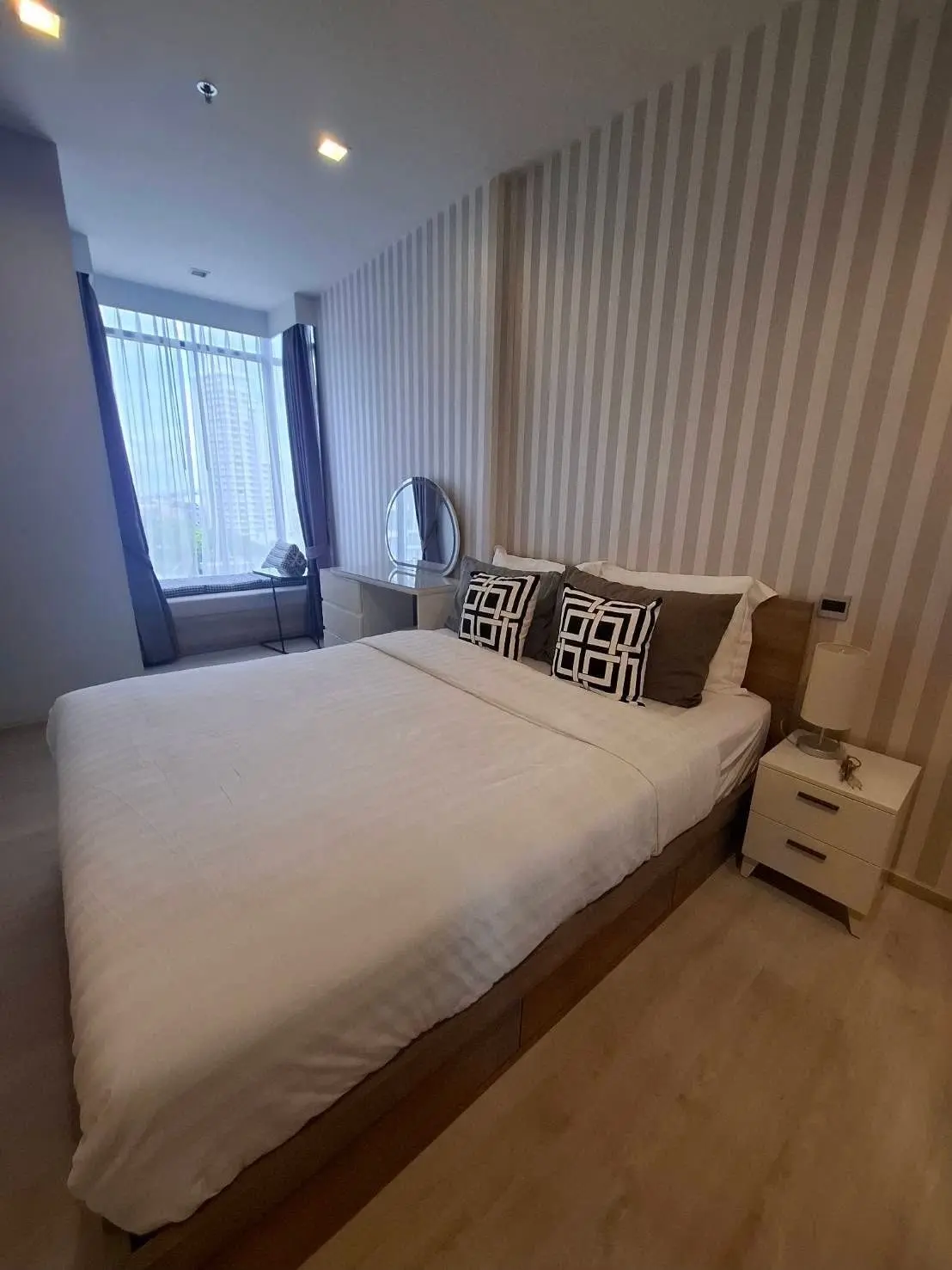 M Thonglor 10 image 2
