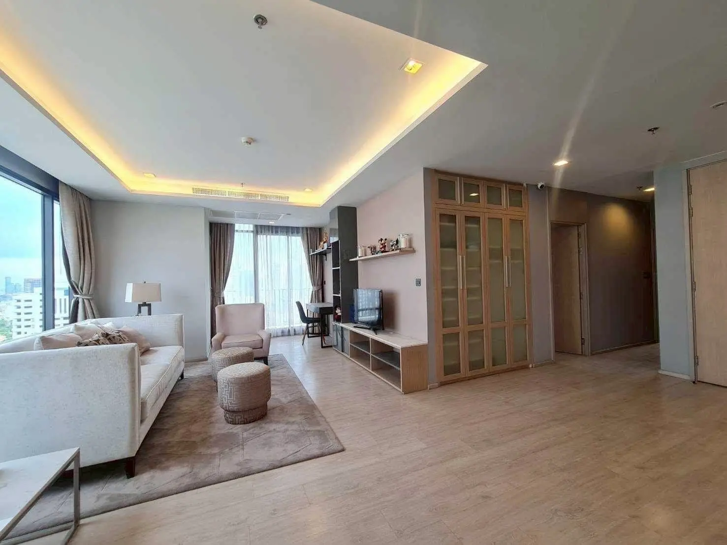 M Thonglor 10 image 5