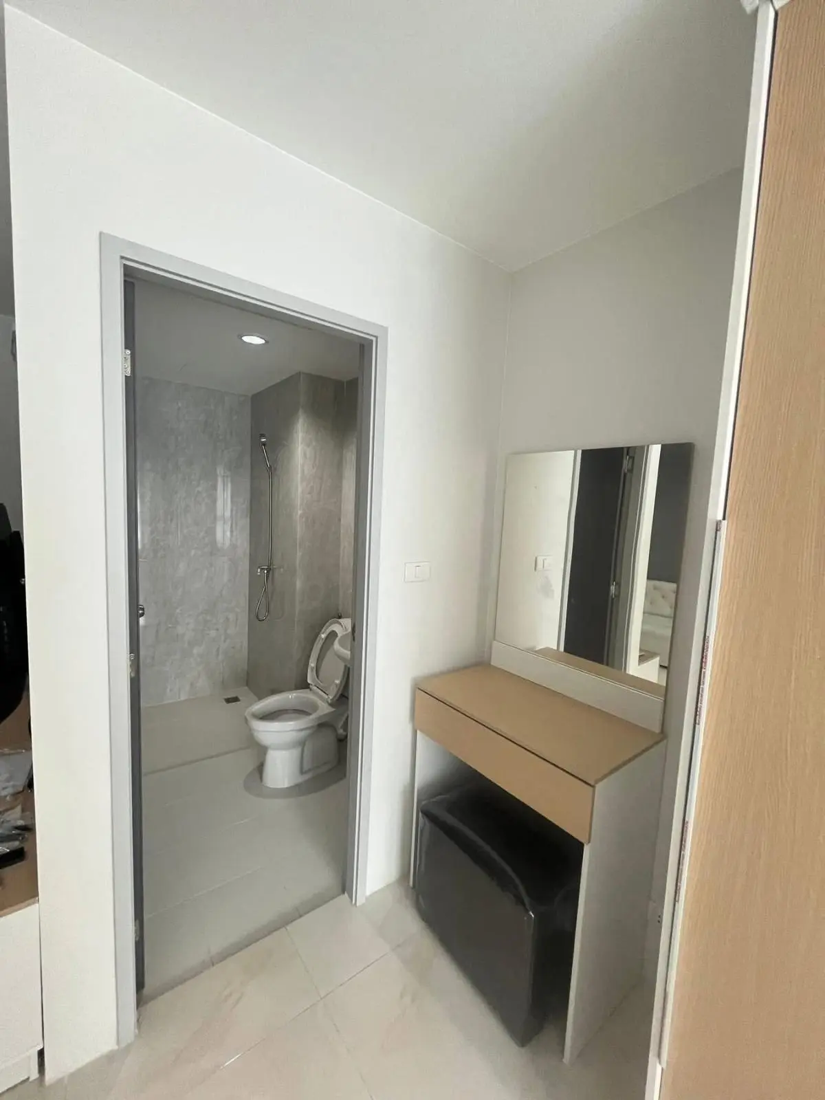 anonymous condo รูปที่ 3